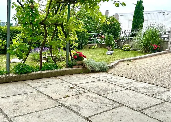 Lotus In Skrljevo Apartman